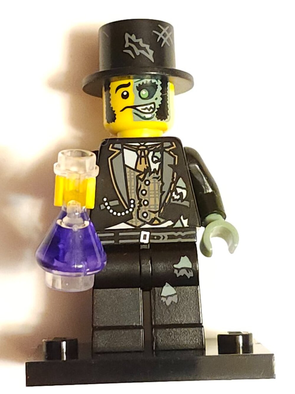 LEGO Series 9 Mr. Good and Evil Minifigure (71000)